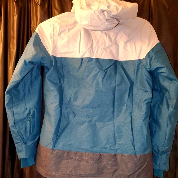 Coat - Picture 2 of 4